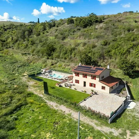 Family Friendly With Swimming Pool In Tuscany