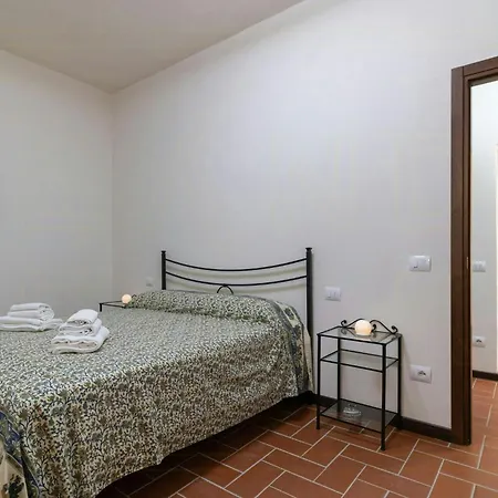 Family Friendly With Swimming Pool In Tuscany 度假居