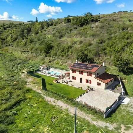 Family Friendly With Swimming Pool In Tuscany 度假居