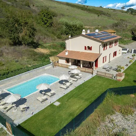 Family Friendly With Swimming Pool In Tuscany 蒙塔约内